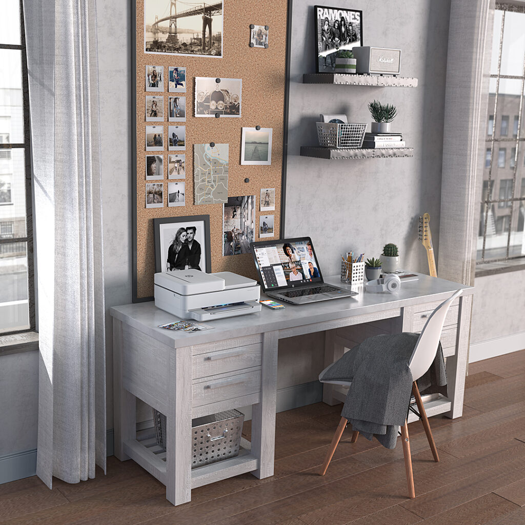 04_RH_Vaughn_Desk_Vasari_sm